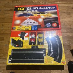 Irwin Toy SCX 1/32 Scale 152cm Oval Slot Car set GT1 Supercup w/Porsche 911 GT 1
