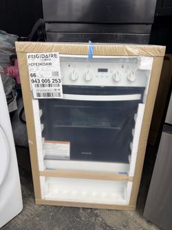 Brand new Frigidaire 24 in. Slide-In Smooth Cooktop Electric Range in White with 4 Elements