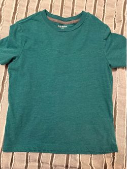 Old navy boys top SIZE 6/7