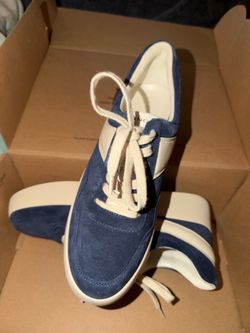 Vince shoes size 9 woman