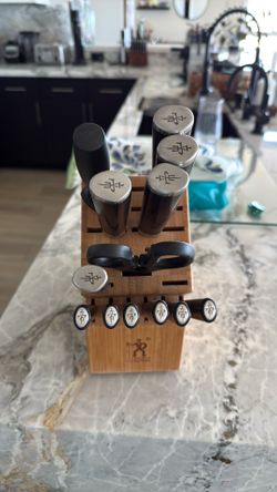 Free knives set