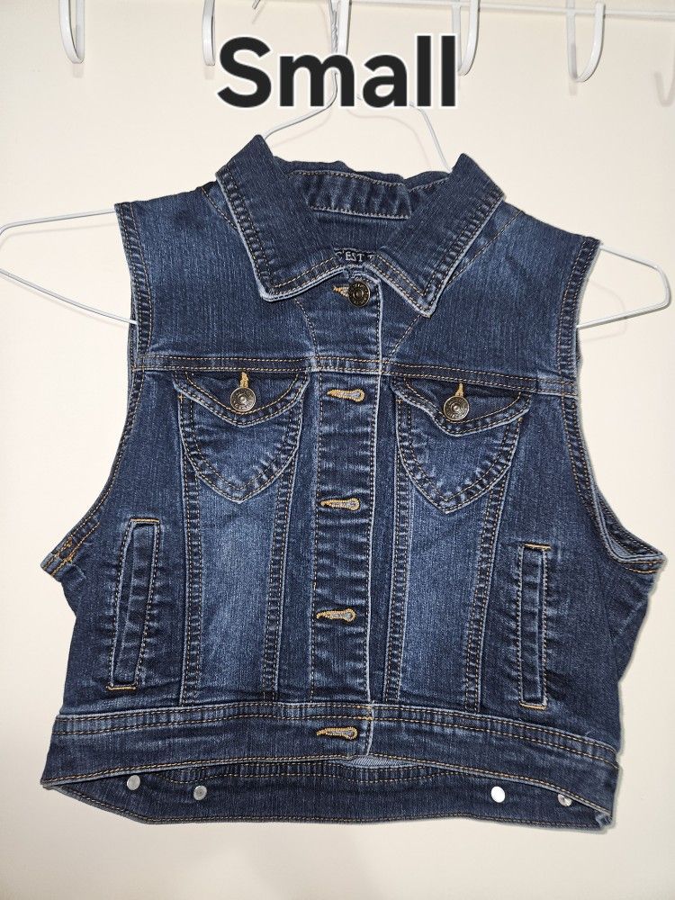 Women's small denim jacket
