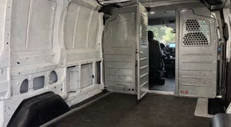 Van Partition Bulkhead Ford Transit low roof.