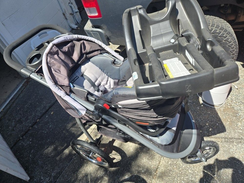 Free Graco Carseat Stroller + Bases