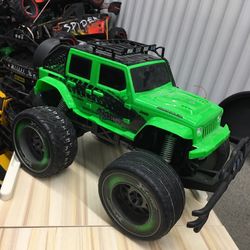 green/black xgrip jeep r/c