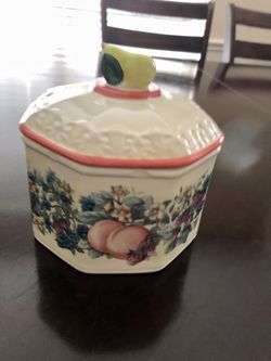 Avon Sweet Country Harvest Candy Dish