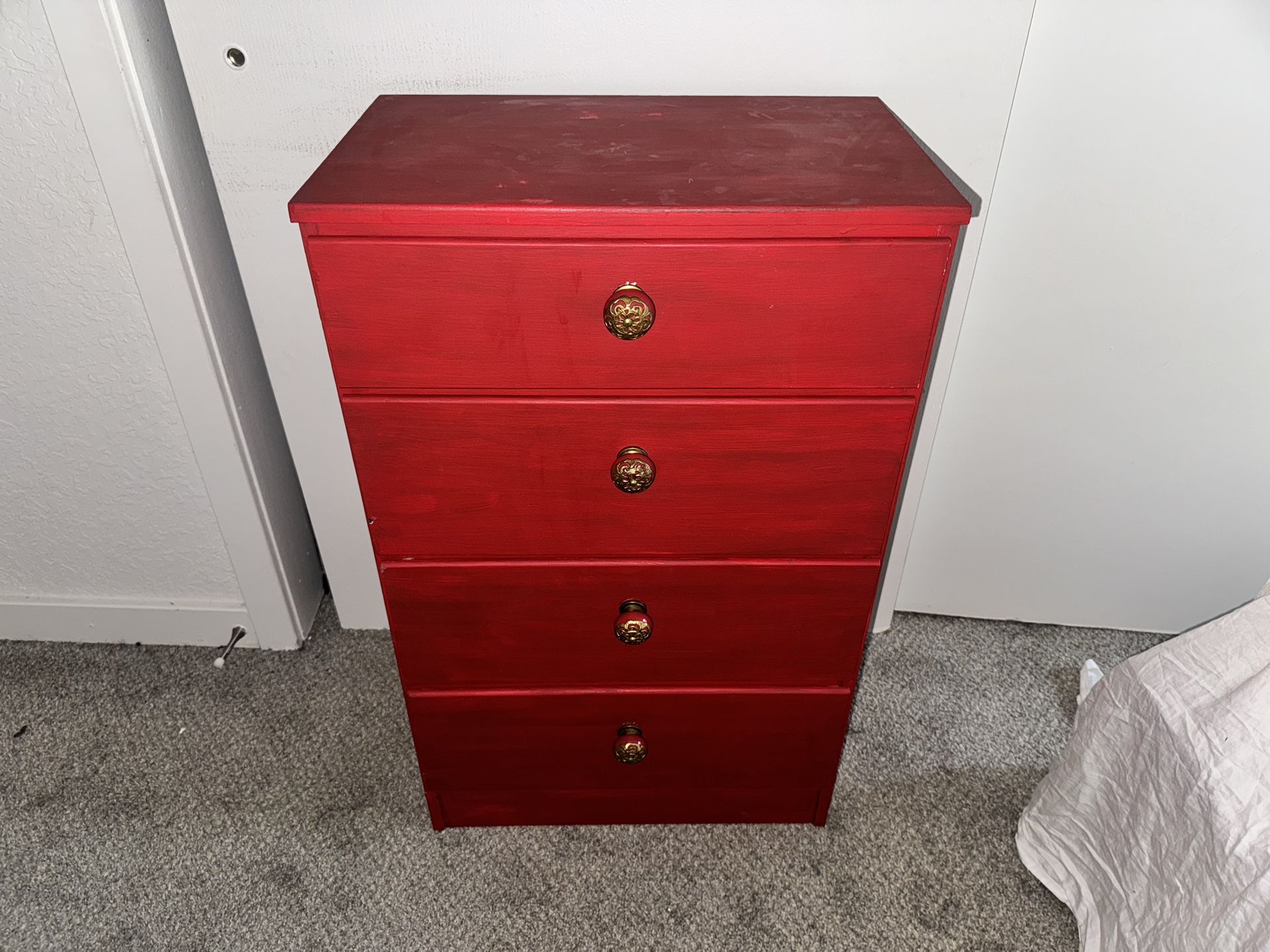 Vintage 1970’s red wood dresser 4 drawers small bedroom storage furniture gold