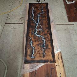 Lichtenberg Fractures And Epoxy