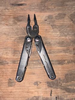 Leatherman Surge