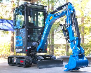 RIPPA R18 PRO Kubota Diesel Mini Excavator - Cab