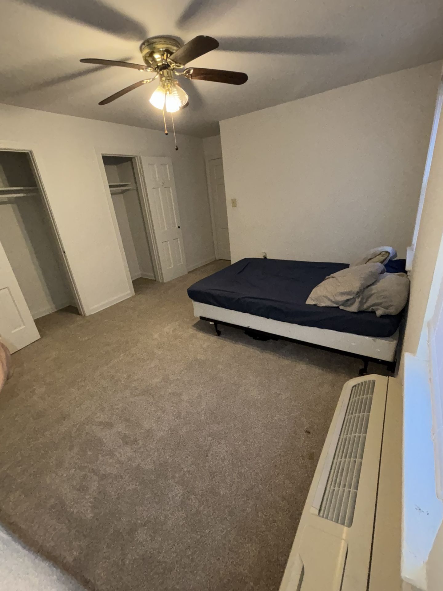 I Rent This Room