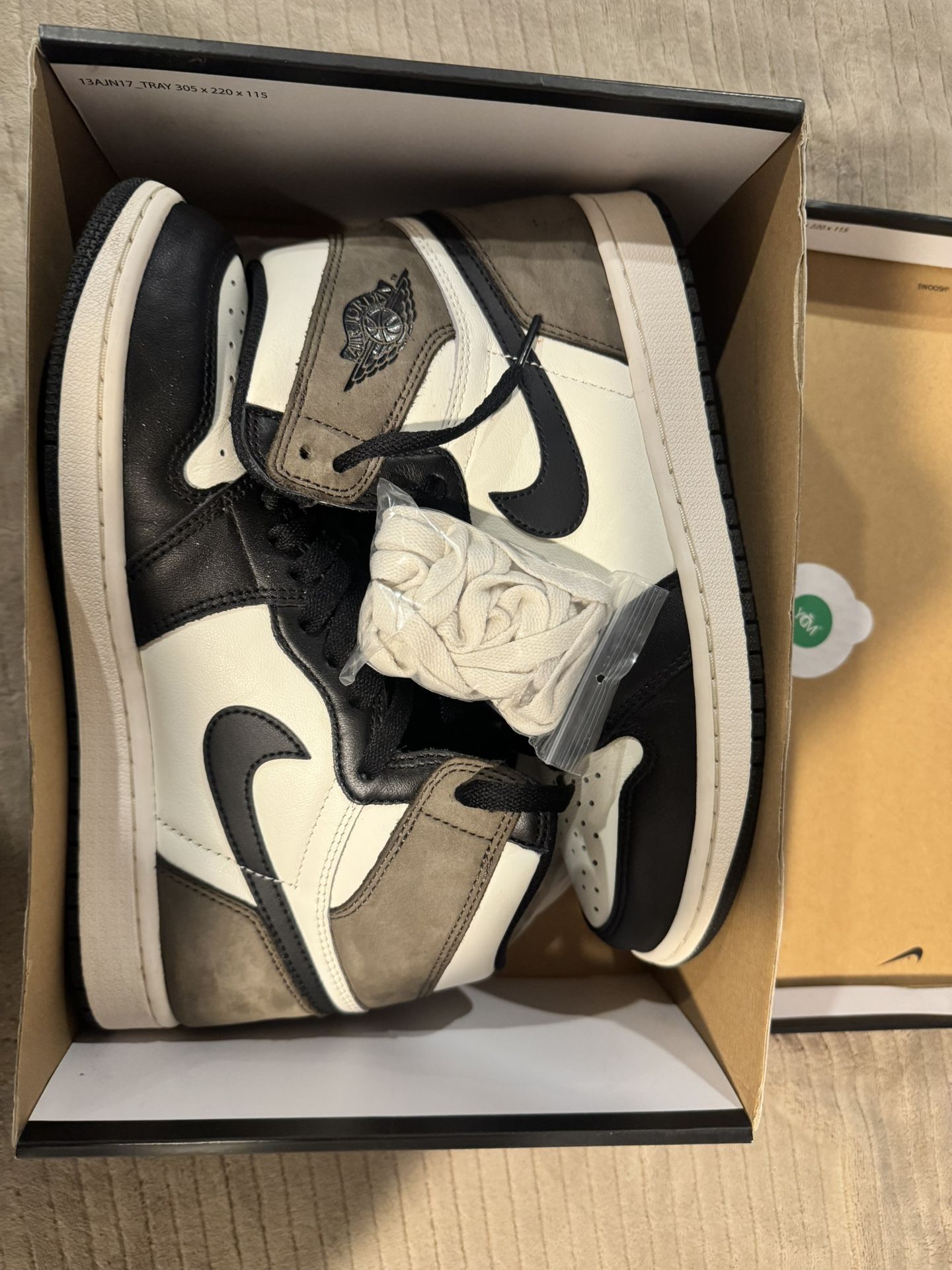 Air Jordan 1 Mocha Men's Sneakers