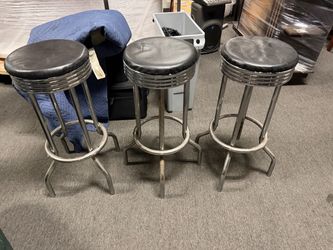 Set of 3 black chairs
