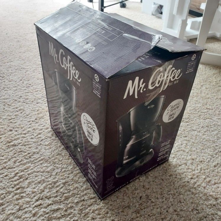 Coffee Machine for sale+free filters included, pickup only