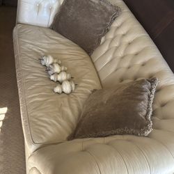 Old Hickory Tannery Couch 