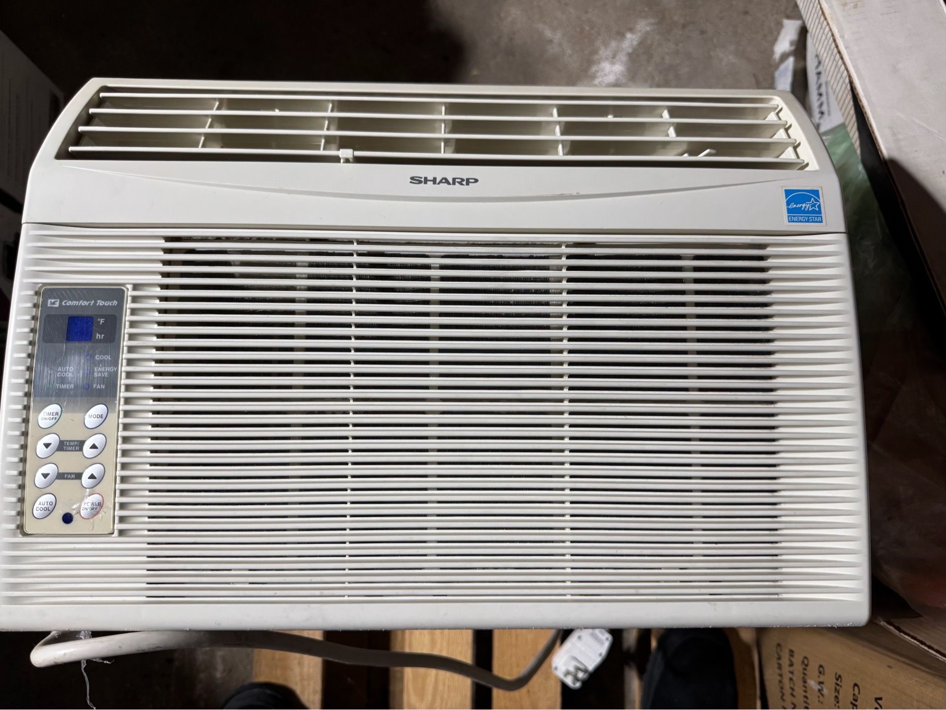 Sharp Window A/C 12,000 btus
