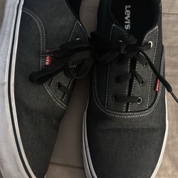 Men Levi’s Shoe