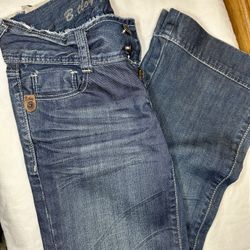 B. TBoy Low Rise ‘Boot Cut’ Jeans - Women’s Size 26.