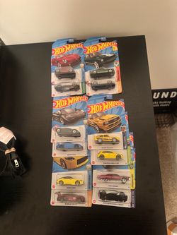 Hot Wheels Die-Cast Cars Lot of 10