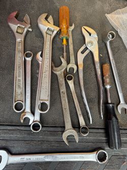 Mixed Hand Tool Lot – Wrenches, Pliers & Screwdrivers