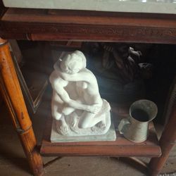 Statue