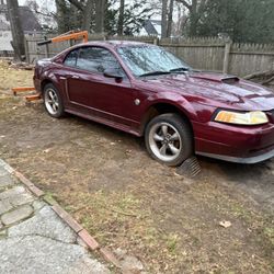 2004 Ford Mustang