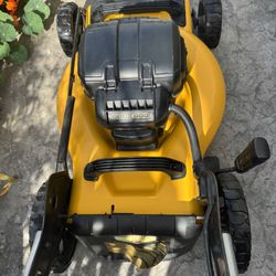 DEWALT 2x20V MAX XR cordless push mower–style mower