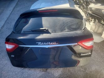 17-20 Maserati Levante  Rear Liftgate  Tailgate Trunk Llid