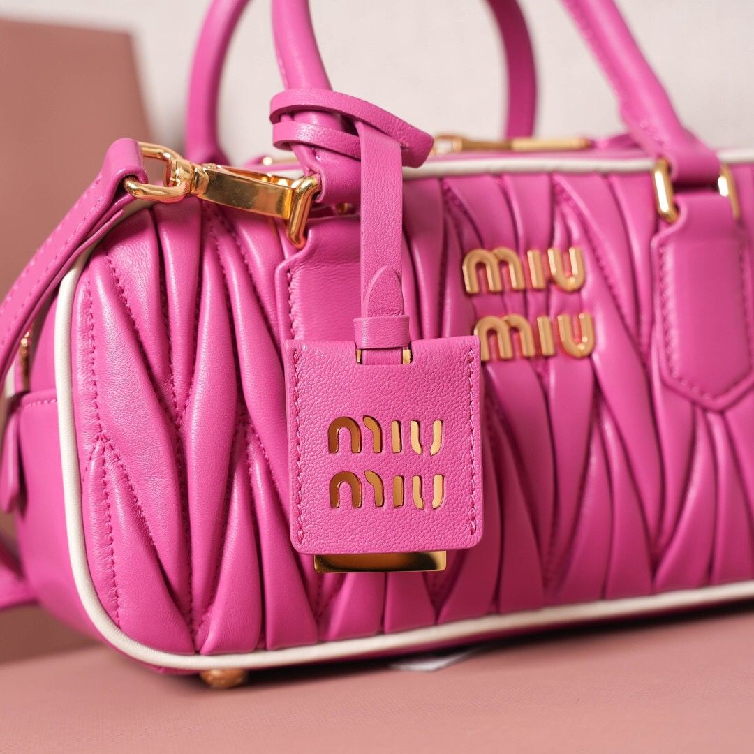 miumiu New women's bowling bag