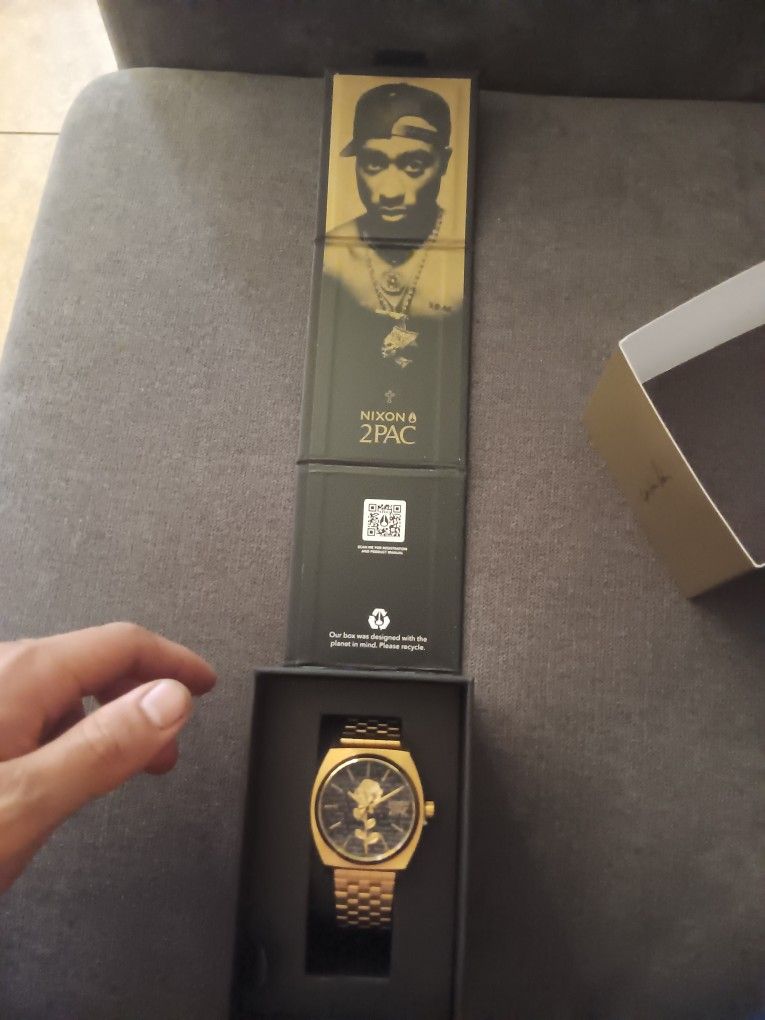 Tupac Nixon Watch