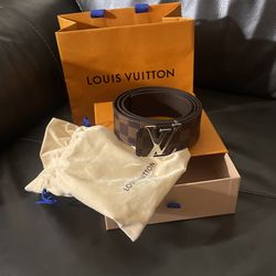 Excellent condition Reversible Louis Vuitton belt  Size 36/38