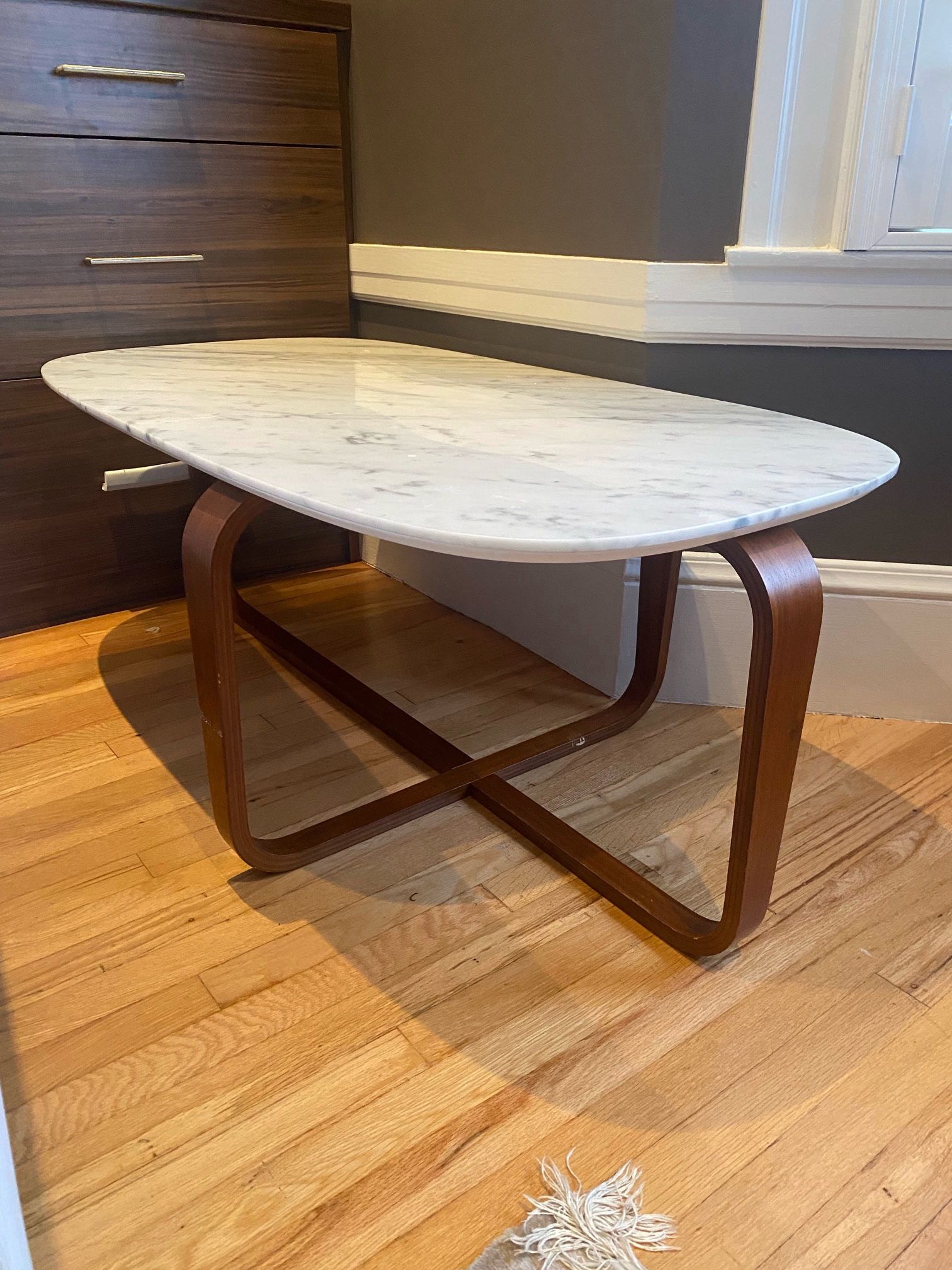West elm Leigh Marble Coffee Table Worth $500 For $200