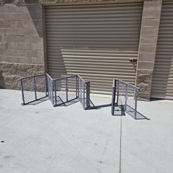 26" Tall Pet Fence With Walk Through Gate $20.