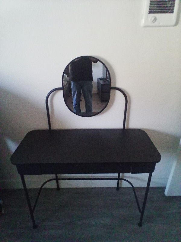 Vanity Table