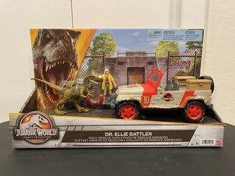 Jurassic World Legacy Collection Ellie Sattler Set