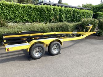 Custom-built EZ Loader tandem trailer ($1400 or best offer)
