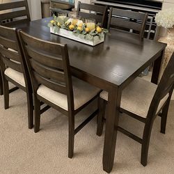 Dining Table Set