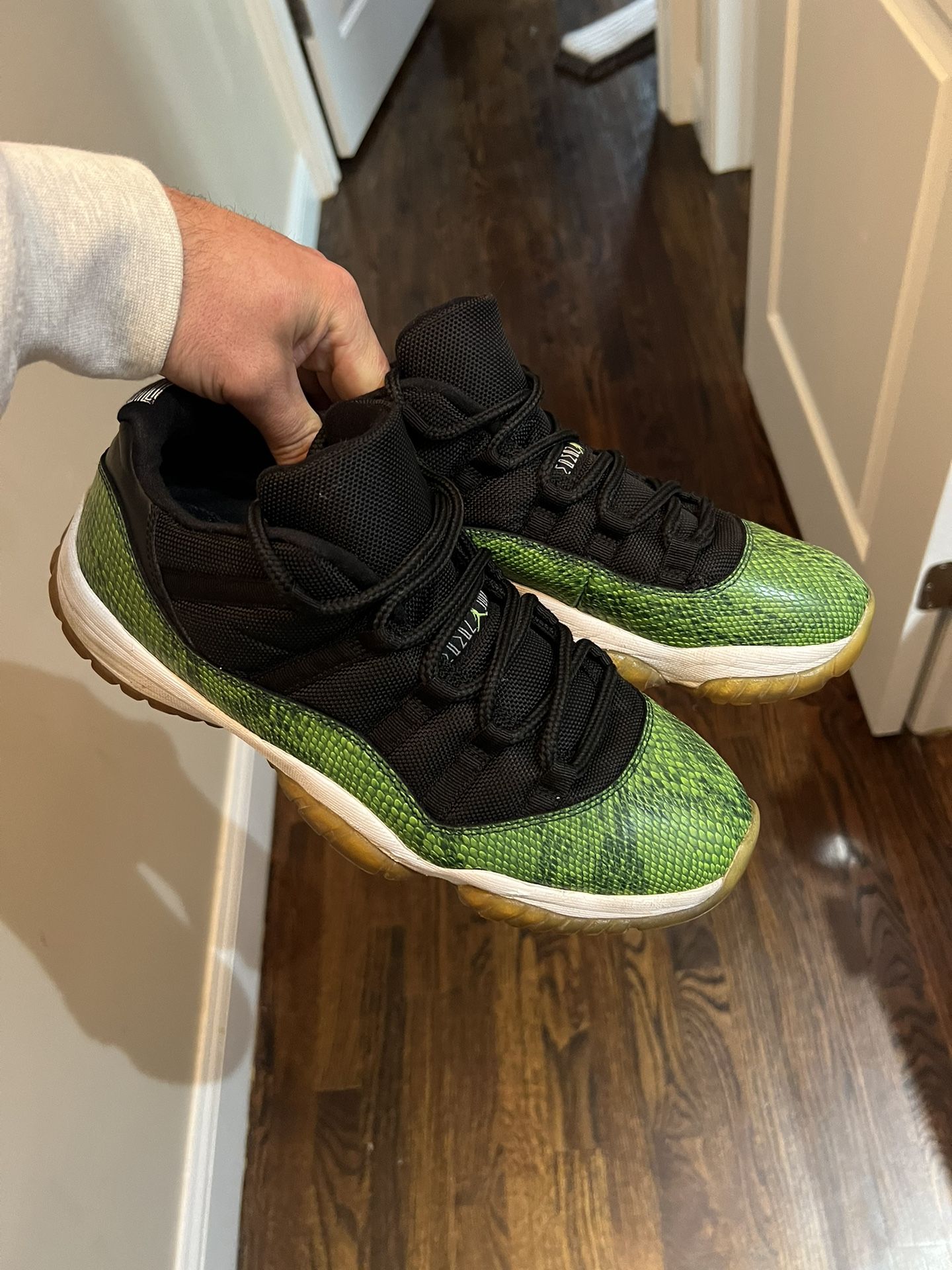 Jordan 11 Low Green Snake Skins