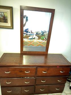 Dresser
