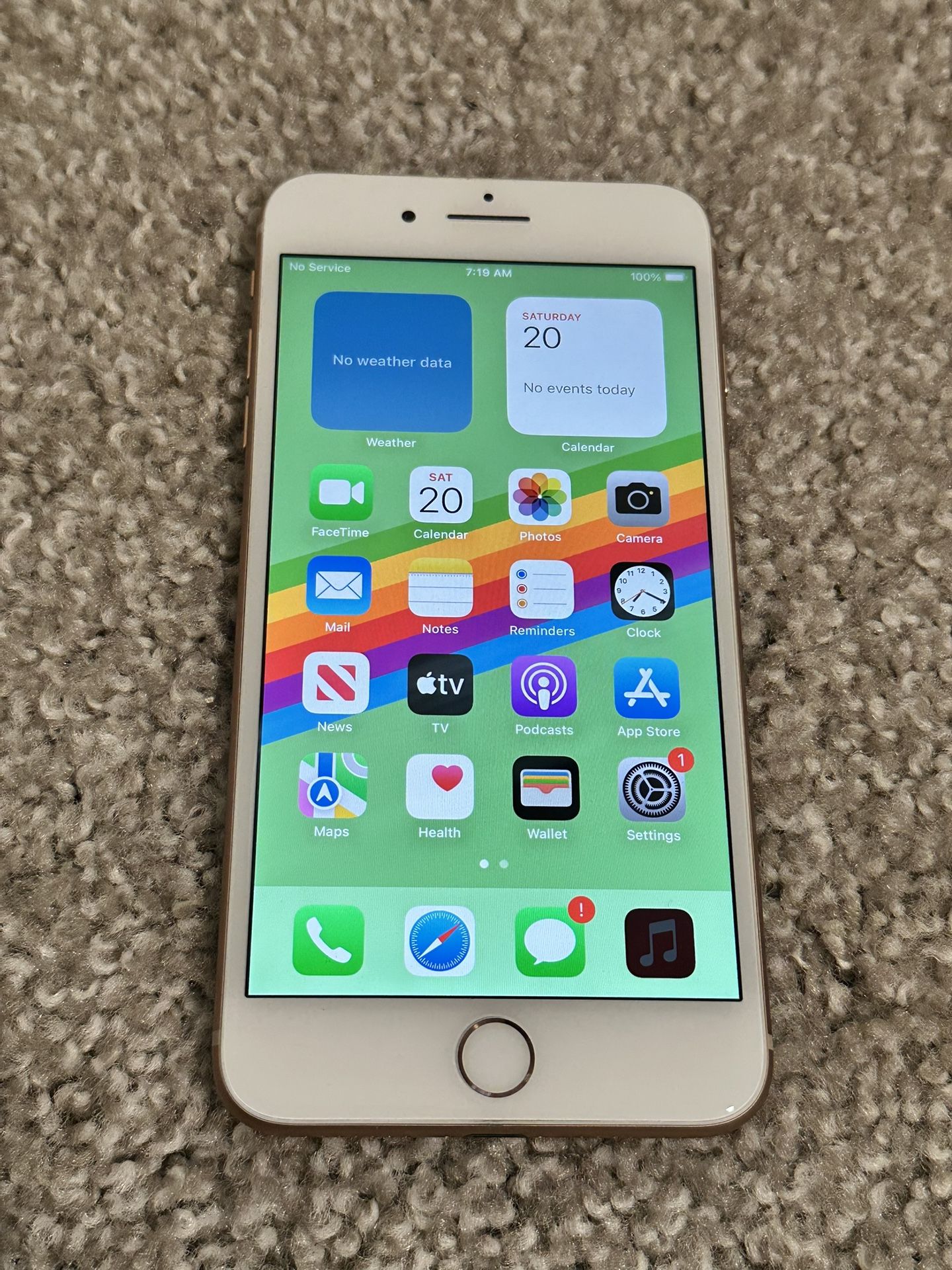Apple iPhone 8 Plus 64GB Unlocked (GOLD COLOR)