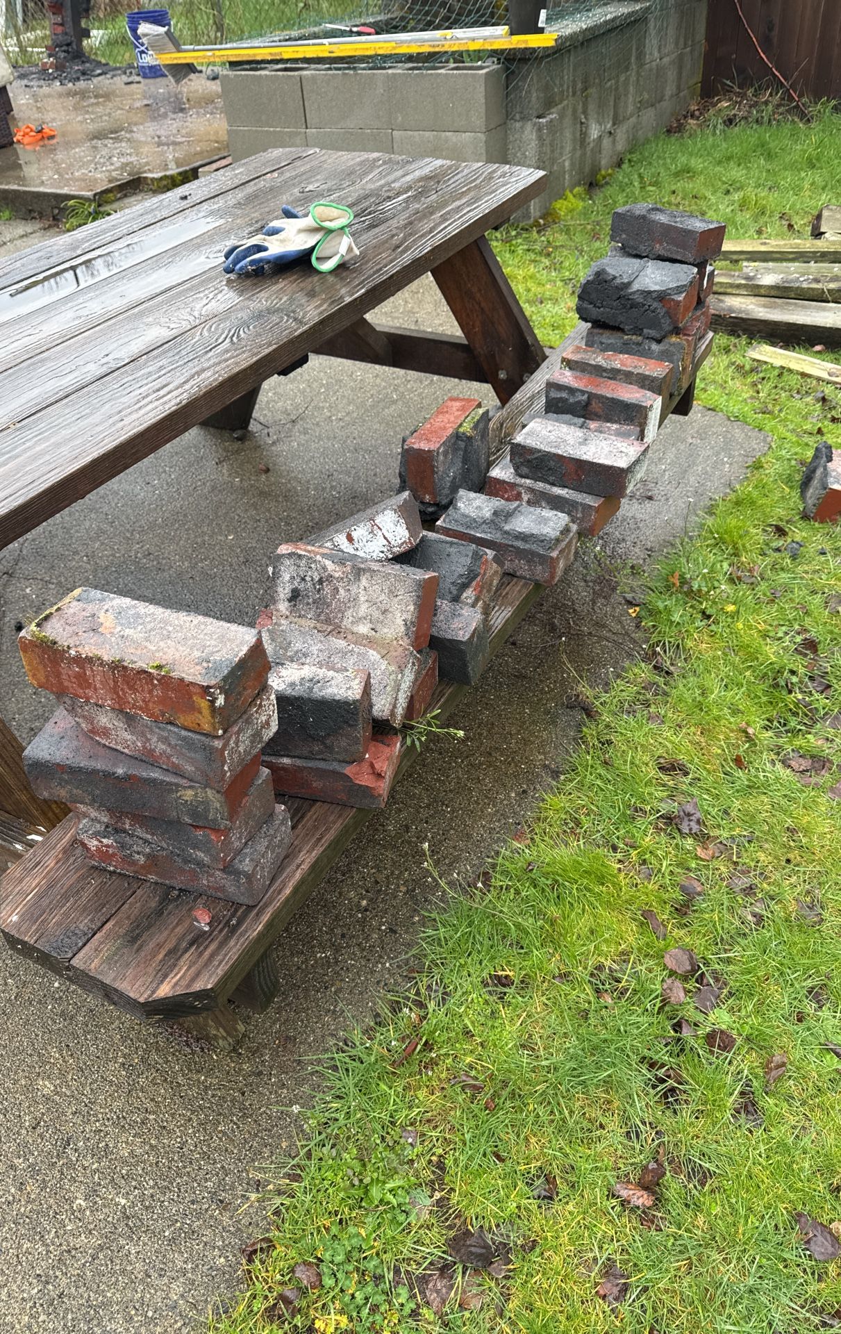 FREE BRICK !! You Pick Up In NorthEnd Tacoma