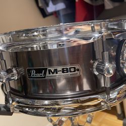 Pearl M80 Snare Drum with Stand
