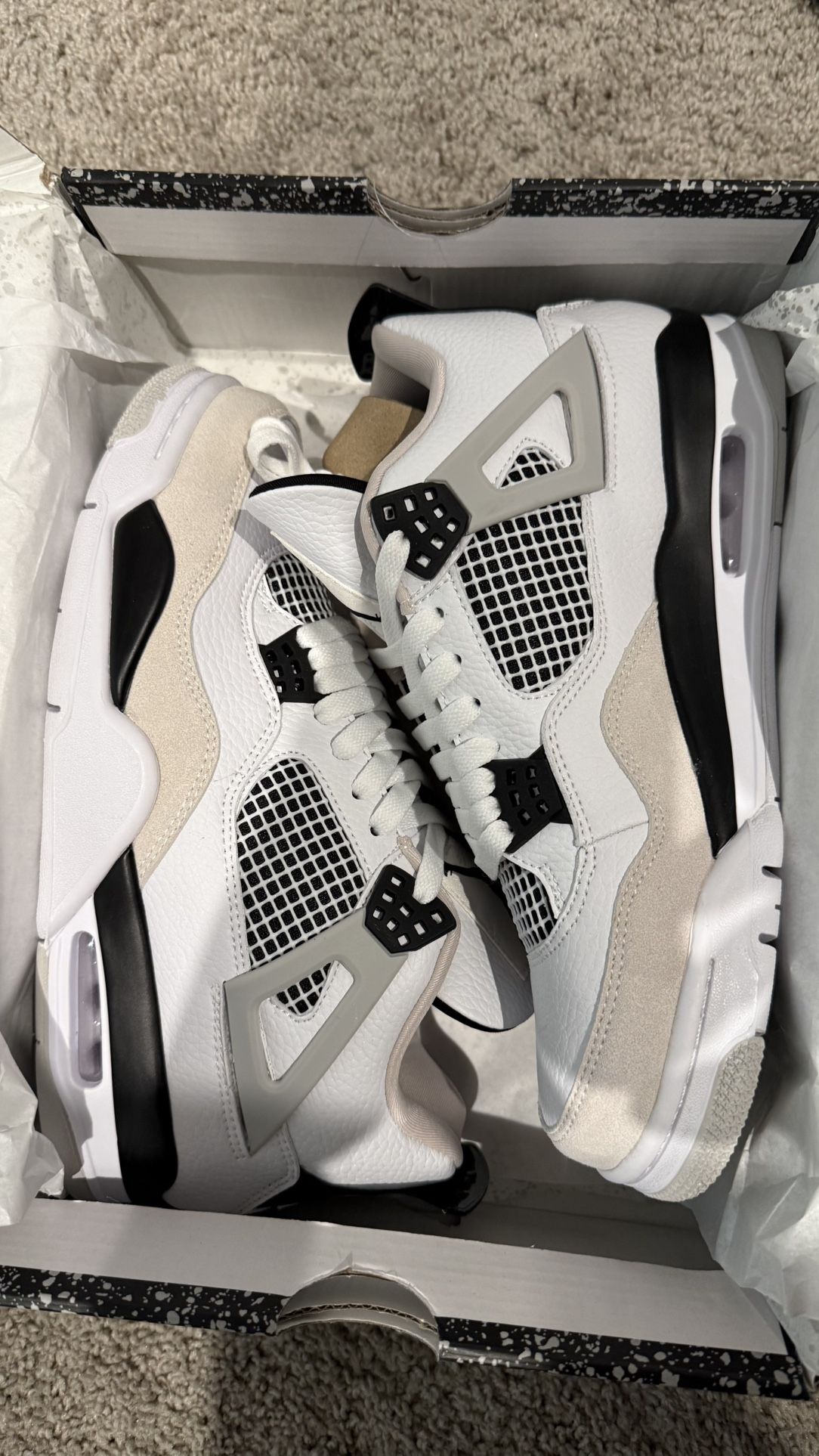 Jordan 4 ‘Military black’