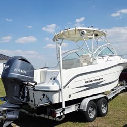 HYDRASPORT 22 VX DEL 2007 YAMAHA 300 DEL 2013 CON 170 HORAS EL BOTE ESTA EN NAPLES TIENE AIRE ACONDICIONADO INTERESADOS LLAMAR 786@915@2829 
