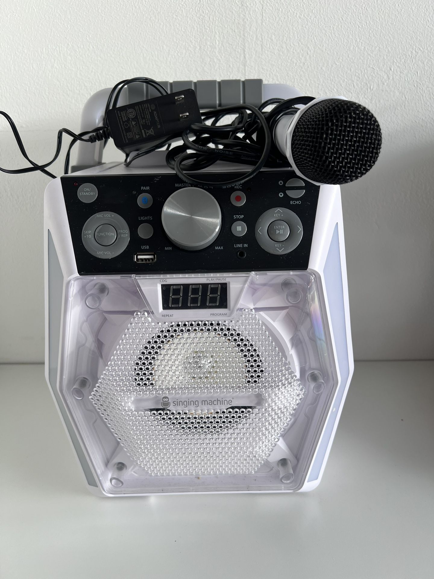Singing Machine Karaoke Speaker – Lights Up w/ Microphone