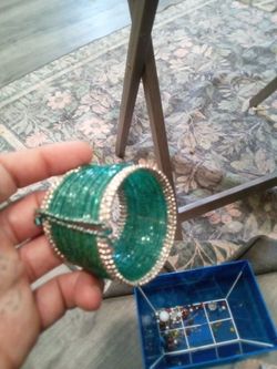 Glass bracelet