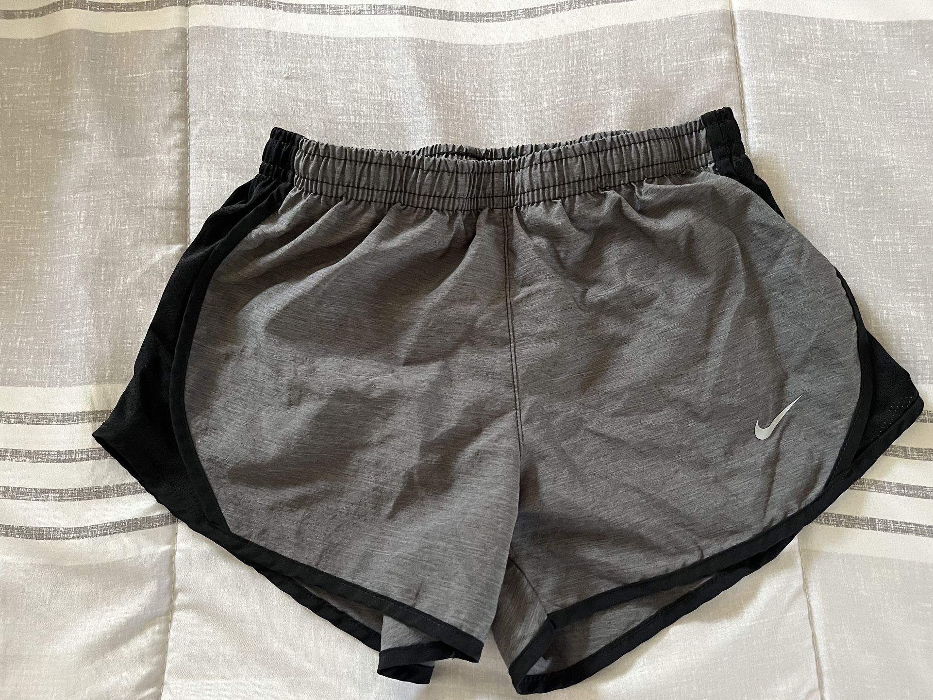 Girls Nike Dri Fit, Small