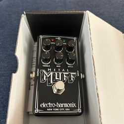 Guitar and bass pedals