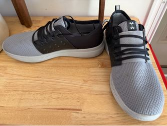 Sz 12 Under Armor 24/7 Sneakers