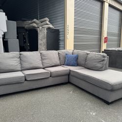 Sectional Couch 